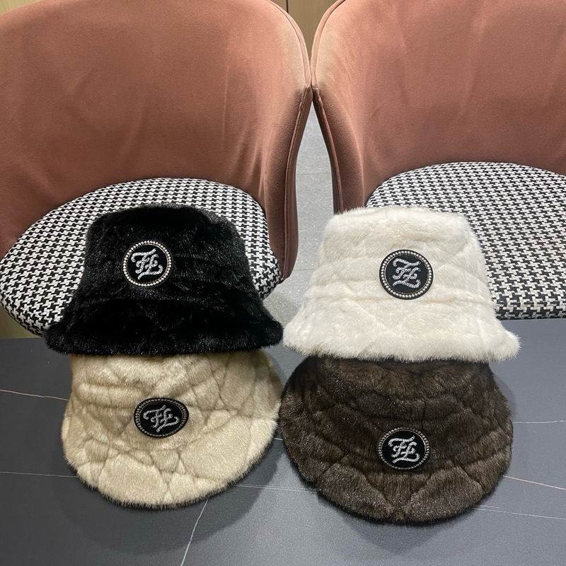 26 Fendi Hat 0104
